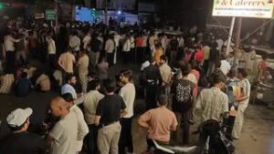 Dead body on the road : देहरादून में अधिवक्ता की गोली मारकर हत्या, परिजनों का सड़क पर शव रखकर विरोध