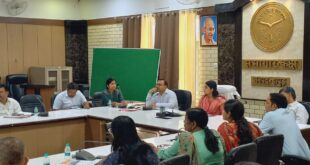 Special Focus : जिलाधिकारी की समीक्षा बैठक में आधार अपडेट अभियान को 100% कवरेज का लक्ष्य, बच्चों पर विशेष फोकस