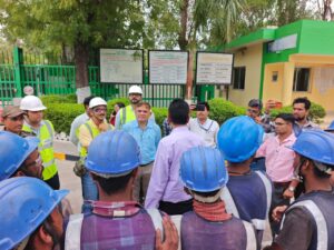 Violation of workers' rights : दमोह कलेक्टर का फैक्ट्री निरीक्षण, श्रमिक अधिकार उल्लंघन पर सख्त कार्रवाई के निर्देश