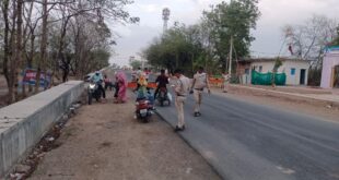 Traffic rule violation : दमोह पुलिस की सख्त कार्रवाई, यातायात नियम उल्लंघन पर 101 वाहनों के चालान