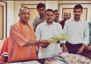 Social Discussion : धर्म छिपाकर विवाह के आरोपों के बीच वायरल तस्वीरों से बढ़ी राजनीतिक और सामाजिक चर्चा