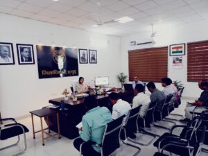 Emphasis on punctuality : जिलाधिकारी कविता मीना ने पशुपालन निर्माण कार्यों की समीक्षा कर गुणवत्ता और समयबद्धता पर जोर