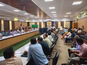 Review meeting : योग दिवस आयोजन की तैयारियों को लेकर हापुड़ में समीक्षा बैठक, निर्देश जारी