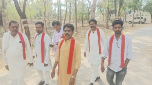 Public Outrage Against : पटेरा में अवैध शराब के खिलाफ जनआक्रोश, थाना प्रभारी को सौंपा गया ज्ञापन