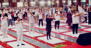 Yoga Message : जनपद हापुड़ में 12वां अंतर्राष्ट्रीय योग दिवस उत्साहपूर्वक मनाया, स्वस्थ आयु हेतु योग संदेश