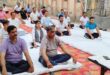 Grand Yoga Camp : हापुड़ न्यायालय परिसर में अंतर्राष्ट्रीय योग दिवस पर भव्य योग शिविर का आयोजन
