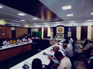 District Road Safety : जिलाधिकारी की अध्यक्षता में हुई जिला सड़क सुरक्षा समिति की बैठक
