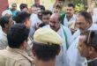 Threat : भारतीय किसान यूनियन अराजनीतिक एवं पुलिस के बीच तनातनी एवं धक्का मुक्की के बीच दरोगा का इलाज कराने की धमकी