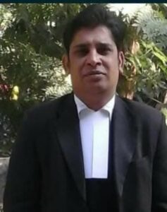 Fine and compensation : एमआरपी से अधिक कीमत वसूली पर उपभोक्ता आयोग सख्त, कंपनी-दुकानदार पर लगाया भारी जुर्माना और मुआवजा