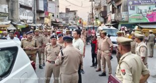 DM-SSP : जौनपुर में मोहर्रम ताजिया जुलूस का डीएम-एसएसपी ने किया निरीक्षण, सुरक्षा व्यवस्था परखी, शांति बनाए रखने की अपील