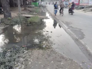 Complainant Distressed : जौनपुर के सुजानगंज थाने में पेयजल संकट, बंद पड़े प्याऊ से फरियादी परेशान