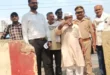 Gate Anna on assurance : रेलवे अधिकारियों के आश्वासन पर गेट अन्ना ने समाप्त किया आमरण अनशन