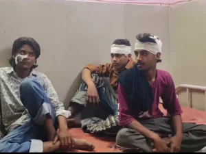 Two people injured : गंगोह में यूरिया वितरण के दौरान विवाद, दो पक्षों में मारपीट; दो लोग घायल