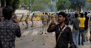 Dismissed : दिल्ली पुलिस ने जंतर-मंतर पर विरोध प्रदर्शन के दौरान पत्थरबाजी के दावों को किया खारिज
