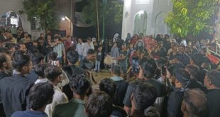 A respectful tribute : जौनपुर में 22 मुहर्रम पर पारंपरिक अलम और ज़ुलजनाह का जुलूस, अकीदतमंदों ने दी श्रद्धांजलि श्रद्धापूर्वक