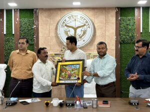 DM Samuel Paul N : जौनपुर में शिक्षा व्यवस्था सुधारने की पहल, डीएम सैमुअल पॉल एन. ने दिए गुणवत्ता और छात्र सुरक्षा पर विशेष जोर