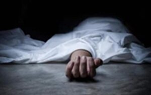 Mother injured : उत्तर प्रदेशः बांदा में पिता-पुत्र की करंट लगने से मौत, बचाने पहुंची मां घायल