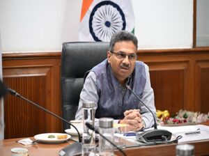 Employees : हरियाणा: आउटसोर्सिंग पॉलिसी पार्ट-2 के कर्मचारियों की सेवाएं 2 माह और बढ़ीं