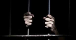 Arrested : दिल्ली पुलिस ने स्नैचिंग और लूट के मामलों में वांछित अपराधी को मुठभेड़ के बाद किया गिरफ्तार