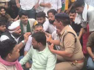 Action intensified : मेरठ ललिता गौतम हत्याकांड प्रदर्शन मामले में पुलिस ने गंभीर धाराओं में मुकदमा दर्ज कर कार्रवाई तेज की