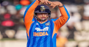 First half-century : 'मां के लिए था वो सेलिब्रेशन', परिवार और कोच को समर्पित किया वैभव ने इंटरनेशनल करियर का पहला अर्धशतक