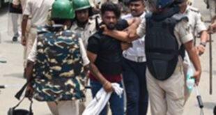 Police personnel injured : बिहार : छात्र प्रदर्शनों के दौरान 694 लोगों को हिरासत में लिया गया, 91 पुलिसकर्मी घायल