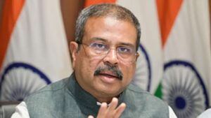 Congress  : धर्मेंद्र प्रधान का राहुल गांधी पर पलटवार : संसद रोकने के लिए छात्रों का राजनीतिक इस्तेमाल कर रही है कांग्रेस