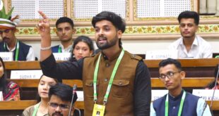 Gaurav Samman : राष्ट्रीय युवा संसद में दमोह के निखिल सोनी ने प्रभावशाली वक्तव्य से बढ़ाया मध्य प्रदेश का गौरव सम्मान