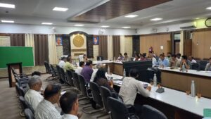 Priority : जिलाधिकारी की अध्यक्षता में शिक्षा विभाग की गहन समीक्षा, निपुण लक्ष्य एवं विद्यालयों में मूलभूत सुविधाओं को प्राथमिकता देने के निर्देश