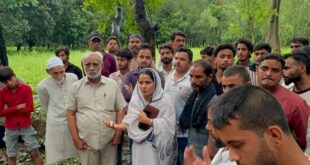 Demand Administration : भारी वर्षा से कब्रिस्तान में जलभराव, निरीक्षण के बाद स्थायी जलनिकासी व्यवस्था की उठी मजबूत मांग प्रशासन