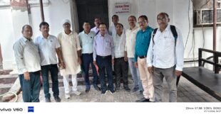 Raised a voice : प्रदेश अध्यक्ष के आह्वान पर कर्मचारियों ने जिलाधिकारी कार्यालय पहुंचकर सौंपा ज्ञापन, मांगों के शीघ्र समाधान की उठाई आवाज