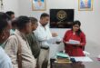Submitted a memorandum : फतेहपुर शिक्षणेत्तर कर्मचारियों ने कैशलेस चिकित्सा सहित विभिन्न लंबित मांगों को लेकर मुख्यमंत्री को सौंपा ज्ञापन आज