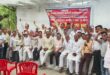 Resolve to Struggle : मेरठ शिक्षणेत्तर कर्मचारियों ने सामूहिक अवकाश लेकर धरना दिया, मुख्यमंत्री के नाम ज्ञापन सौंपा और संघर्ष का संकल्प