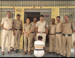 Accused arrested : तेंदूखेड़ा पुलिस ने हत्या के फरार आरोपी को गिरफ्तार कर न्यायालय में किया पेश, जांच जारी