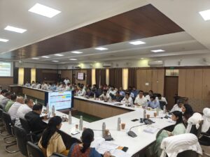 Strict rules : हापुड़ में सीएम डैशबोर्ड समीक्षा बैठक, खराब रैंक वाले विभागों को सुधार के सख्त निर्देश जारी