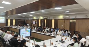 Strict rules : हापुड़ में सीएम डैशबोर्ड समीक्षा बैठक, खराब रैंक वाले विभागों को सुधार के सख्त निर्देश जारी