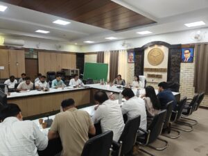 Issued instructions : जिलाधिकारी कविता मीना ने पंचायती राज विभाग की समीक्षा बैठक में विकास कार्यों में तेजी लाने के निर्देश दिए