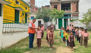 Message : बरसाती बीमारियों से बचाव हेतु 80 बच्चों को होम्योपैथिक औषधि वितरित, स्वच्छता का भी दिया संदेश