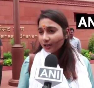 Shambhavi Choudhary : पेपर लीक पर सख्त कानून और संवाद की जरूरत, युवाओं के भविष्य से खिलवाड़ बर्दाश्त नहीं: शांभवी चौधरी