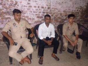 House Arrest : जंतर मंतर धरने से पहले दिनाभाना आर्मी बहुजन एकता मिशन के सदस्य सोनी पार्चा हाउस अरेस्ट