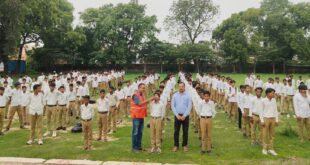 Medicine Distribution : फतेहपुर राजकीय इंटर कॉलेज में होम्योपैथिक औषधि वितरण, जल संरक्षण और स्वच्छता जागरूकता अभियान आयोजित किया गया