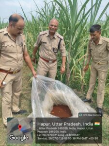 Wash destroyed : हापुड़ आबकारी विभाग की बड़ी कार्रवाई, चकलठीरा जंगल से 90 लीटर कच्ची शराब और 800 किलो लहन नष्ट