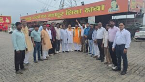 Welcome and Felicitation : उत्तर प्रदेश कांग्रेस प्रभारी राजेंद्र पाल गौतम का हापुड़ में कांग्रेस कार्यकर्ताओं ने गर्मजोशी से किया स्वागत सम्मान
