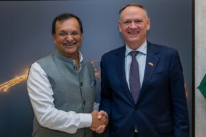 India and Canada : भारत और कनाडा ने समुद्री सहयोग और रक्षा संबंधों को बढ़ाने पर की चर्चा