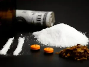 Cunning criminal arrested : जीआरपी मुरादाबाद का बड़ा खुलासा, यात्रियों को नशीला पदार्थ खिलाकर लूटने वाले तीन शातिर गिरफ्तार