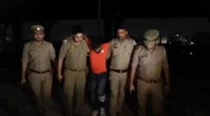 Miscreants in Jhansi  : यूपी : गाजियाबाद और झांसी में बदमाशों से पुलिस की मुठभेड़, दो आरोपियों के पैर में लगी गोली ?