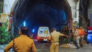 Warning of a protestWarning of a protest : उत्तराखंड सुरंग हादसा : चमोली में रेस्क्यू ऑपरेशन जारी, अब तक 4 शव बरामद ?