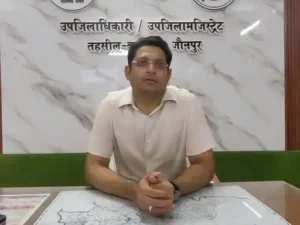 Instructions for action : बदलापुर में खराब सड़कों पर डीएम गंभीर, चार मार्गों की जांच के बाद कार्रवाई के निर्देश ?