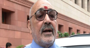 Giriraj Singh : राहुल गांधी दूसरों को उपदेश देने के बजाय पहले अपनी पार्टी पर दें ध्यान : गिरिराज सिंह ?