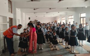 Awareness campaign : जल बचाओ, जीवन बचाओ का संदेश: छात्रों ने ली जल संरक्षण शपथ, सीपीआर प्रशिक्षण और स्वास्थ्य जागरूकता अभियान आयोजित